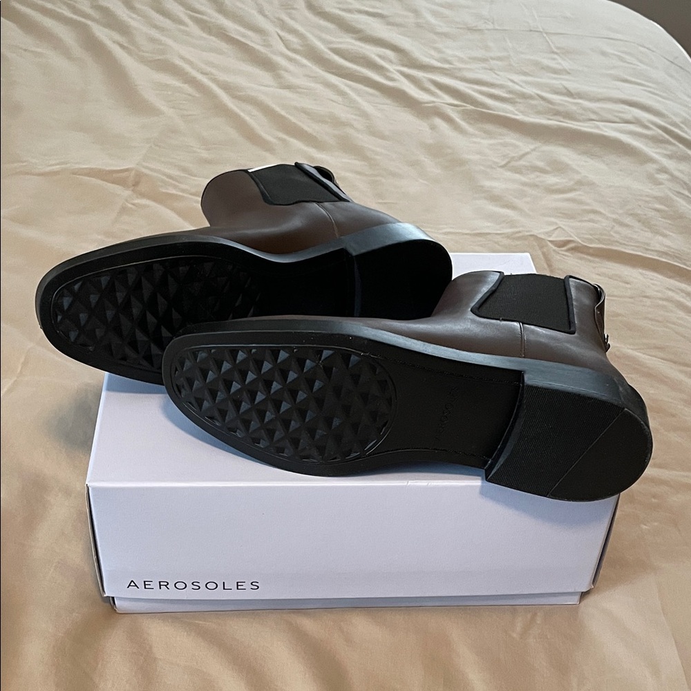 AEROSOLES Dark Brown Chelsea Boots - Picture 3 of 3